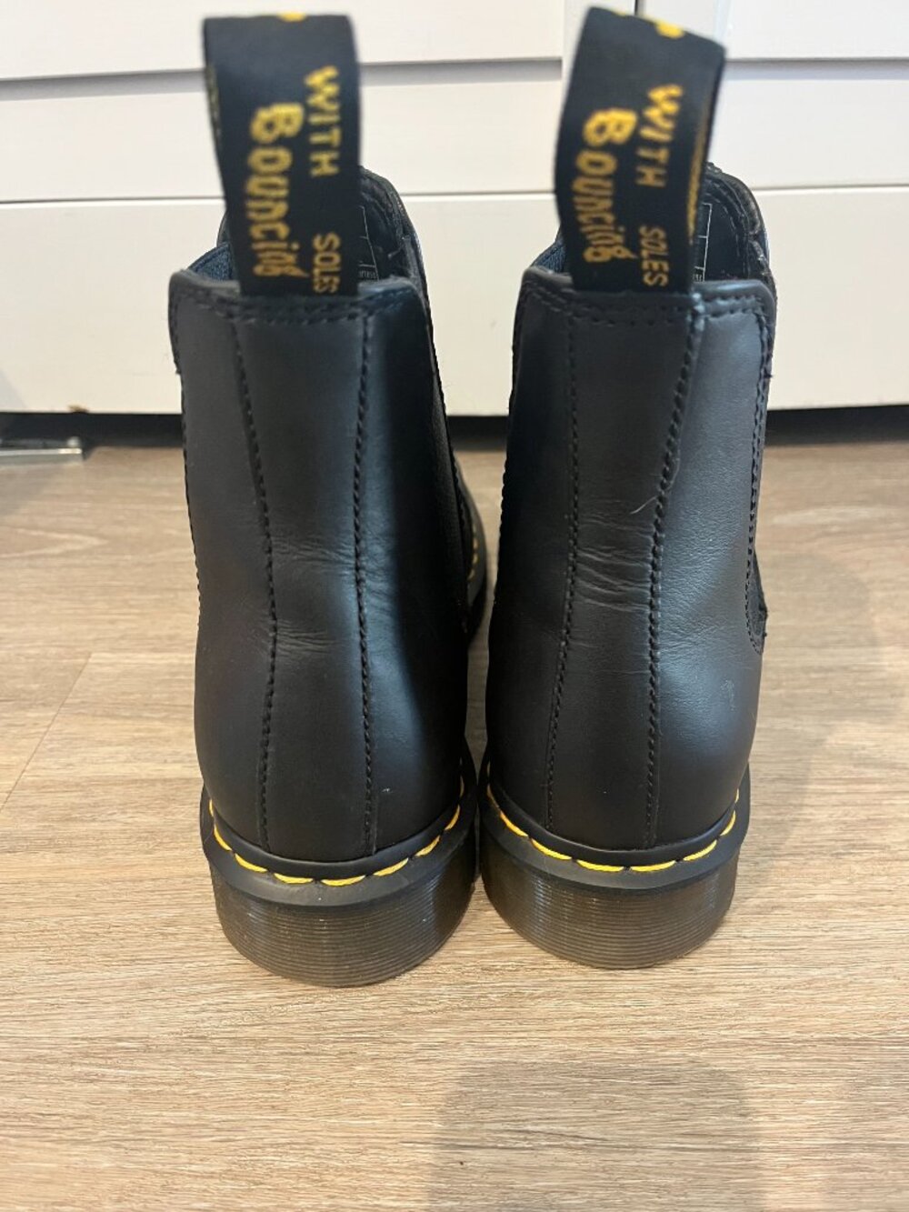 Dr Martens Chelsea Boots - Picture 3 of 6